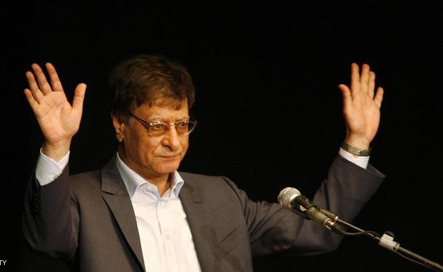 Palestinian poet and journalist Mahmoud Darwish during his show in Haifa