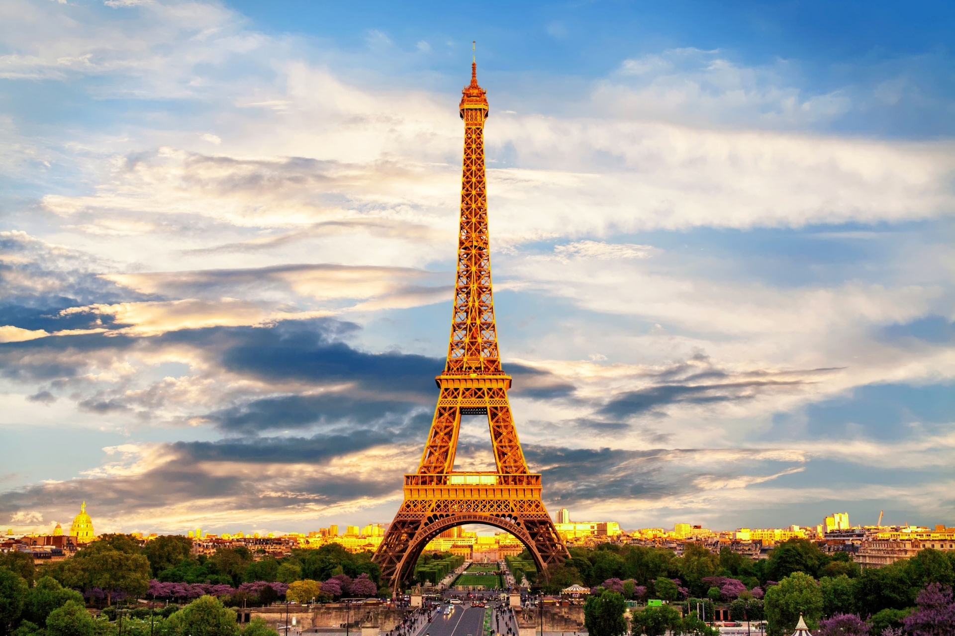 eiffel-tower-in-paris-151-medium